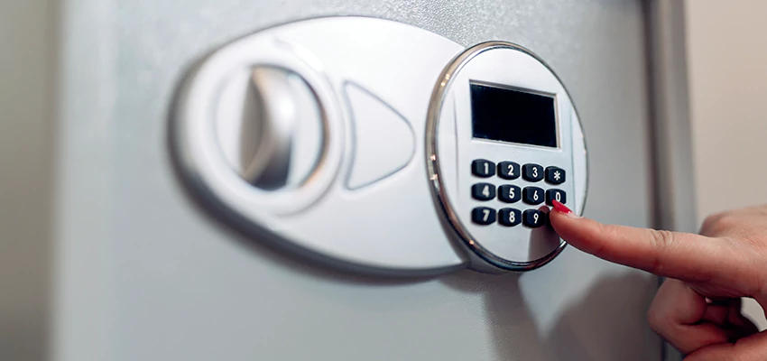 Jewelry Safe Cracking in Mountain View, California