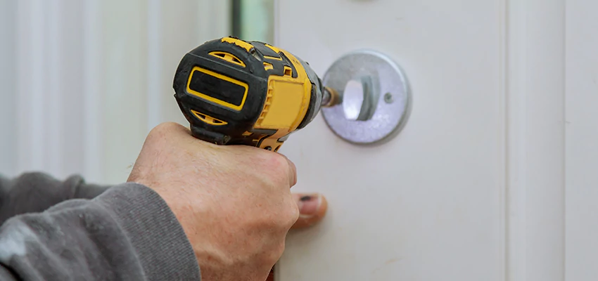 Street Locksmith For Smart Lock Repair in Mountain View, CA